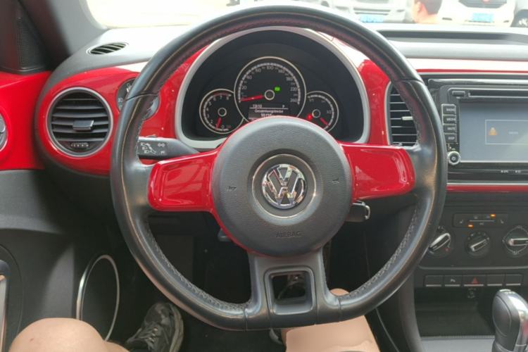Used Volkswagen Beetle 2015 180TSI model Steering Wheel