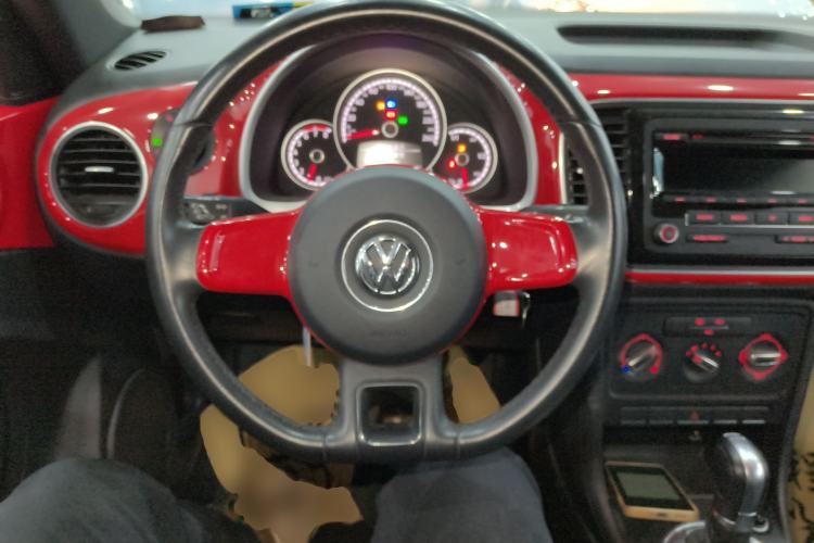 Used Volkswagen Beetle 2015 180TSI model Steering Wheel