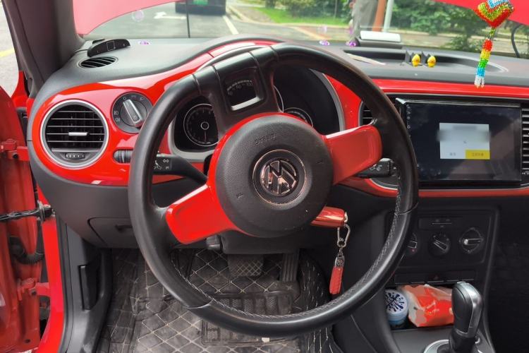 Used Volkswagen Beetle 2015 180TSI model Steering Wheel