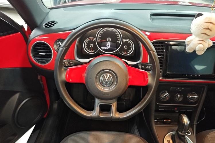 Used Volkswagen Beetle 2015 180TSI model Steering Wheel