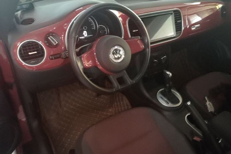 Used Volkswagen Beetle 2015 180TSI model Steering Wheel