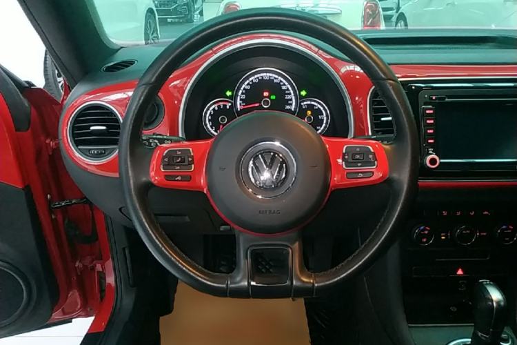 Used Volkswagen Beetle 2015 180TSI model Steering Wheel