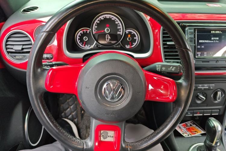 Used Volkswagen Beetle 2015 180TSI model Steering Wheel