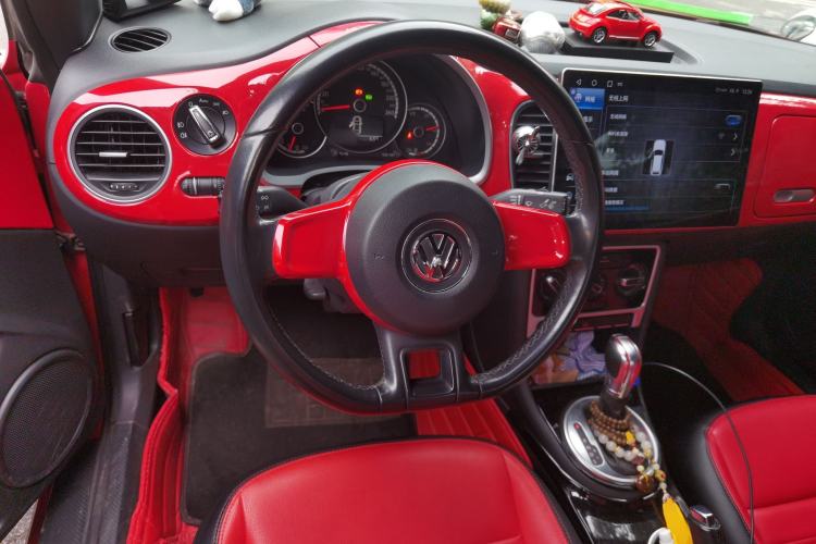 Used Volkswagen Beetle 2015 180TSI model Steering Wheel