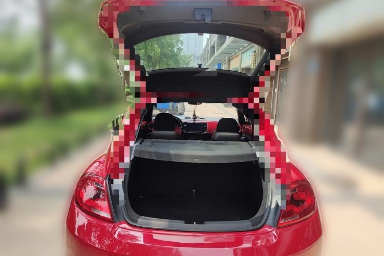 Used Volkswagen Beetle 2015 180TSI model Trunk