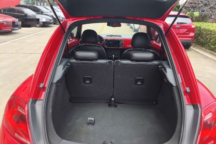 Used Volkswagen Beetle 2015 180TSI model Trunk