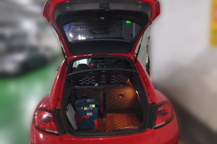 Used Volkswagen Beetle 2015 180TSI model Trunk