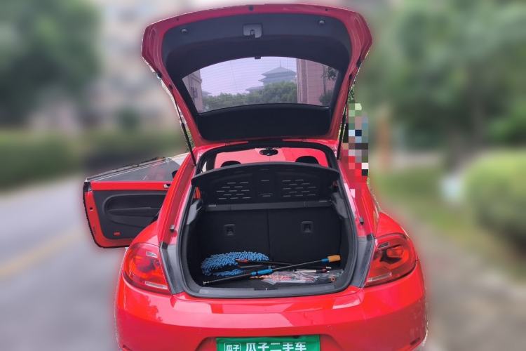 Used Volkswagen Beetle 2015 180TSI model Trunk