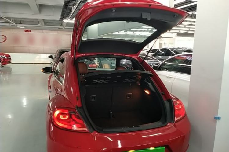 Used Volkswagen Beetle 2015 180TSI model Trunk