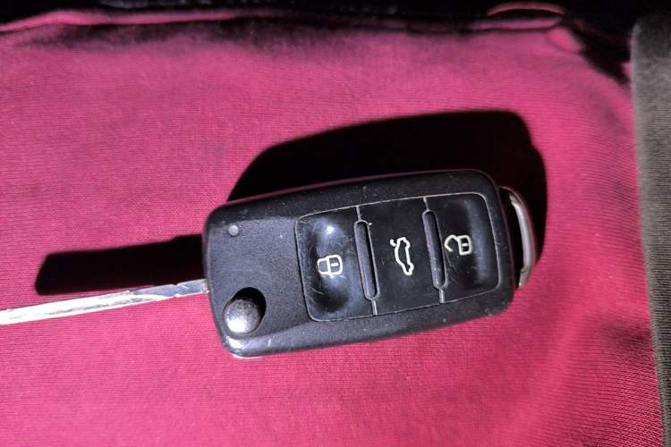 Used Volkswagen Beetle 2015 180TSI model Vehicle Key