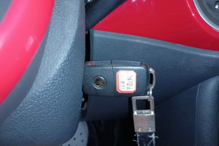 Used Volkswagen Beetle 2015 180TSI model Vehicle Key