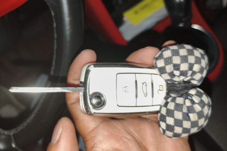 Used Volkswagen Beetle 2015 180TSI model Vehicle Key
