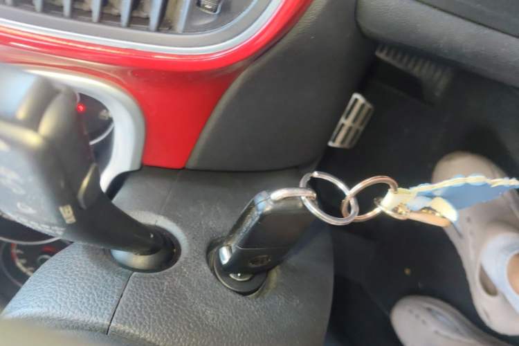 Used Volkswagen Beetle 2015 180TSI model Vehicle Key
