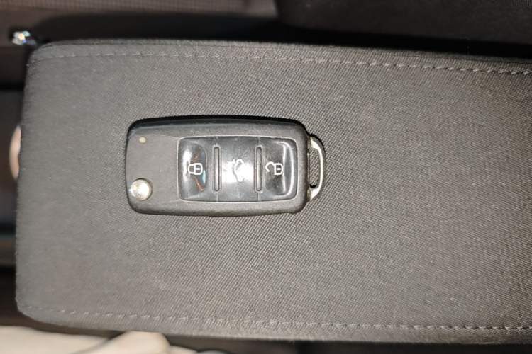 Used Volkswagen Beetle 2015 180TSI model Vehicle Key