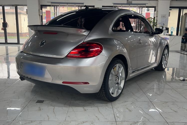 Used Volkswagen Beetle 2015 180TSI model Exterior 3