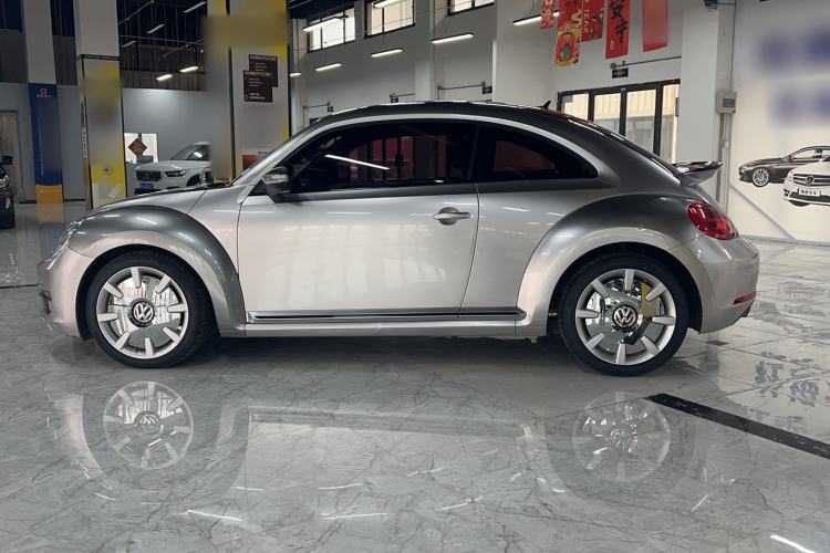 Used Volkswagen Beetle 2015 180TSI model Exterior 5