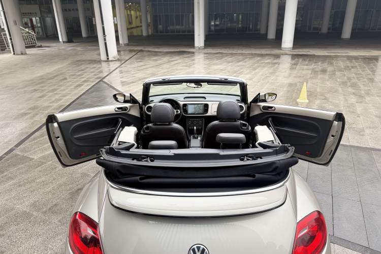 Used Volkswagen Beetle 2015 180TSI Convertible Edition Exterior 7