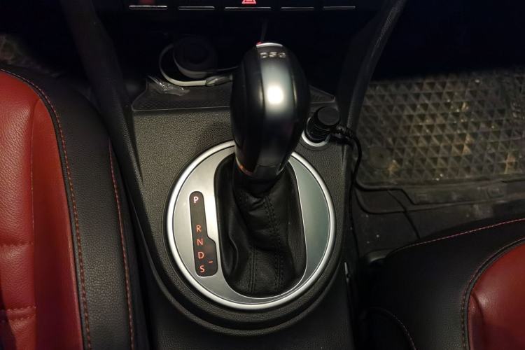 Used Volkswagen Beetle 2015 180TSI Convertible Edition Gear Lever