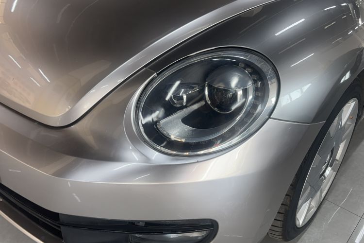 Used Volkswagen Beetle 2015 180TSI model Left Front Headlight