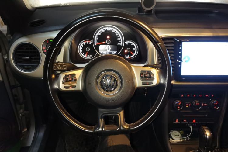 Used Volkswagen Beetle 2015 180TSI Convertible Edition Steering Wheel