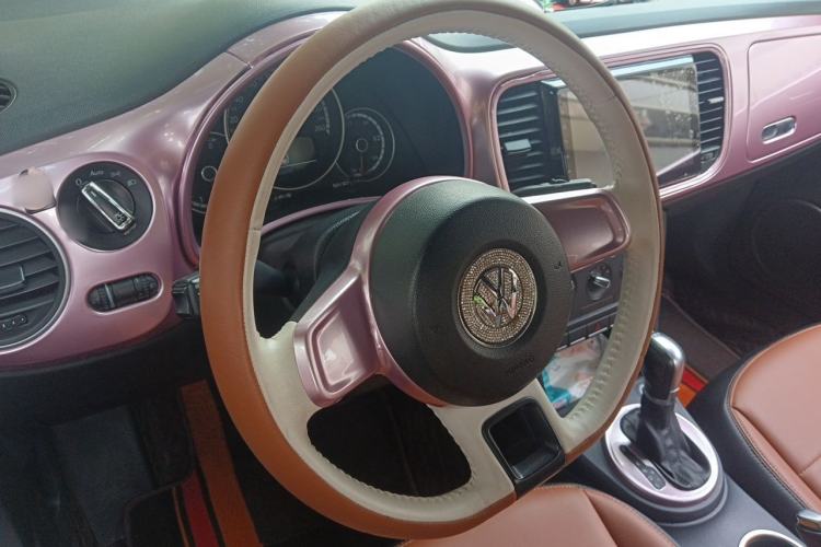 Used Volkswagen Beetle 2015 180TSI model Steering Wheel