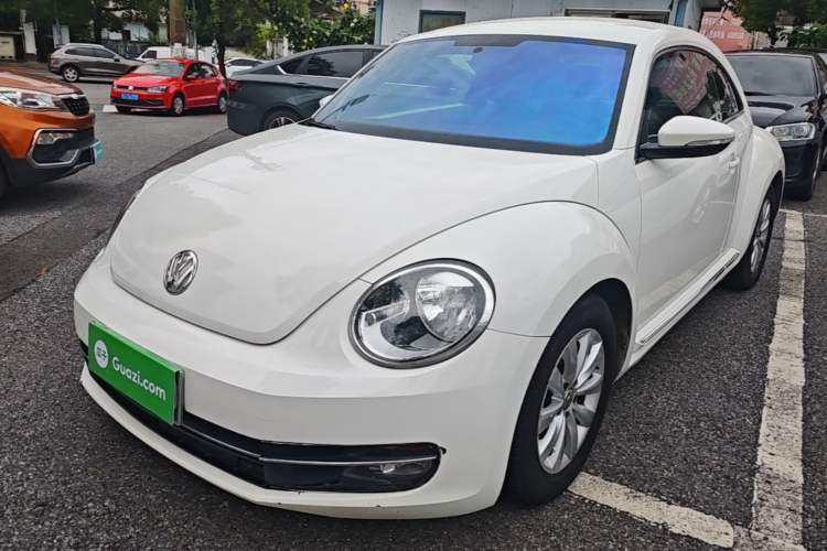Used Volkswagen Beetle 2015 180TSI model Guazi used car, China used car export, Used car for sale, Used Volkswagen cars, Cheapest cars for sale
