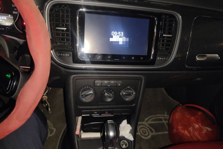 Used Volkswagen Beetle 2015 380TSI Audio And AC Panel