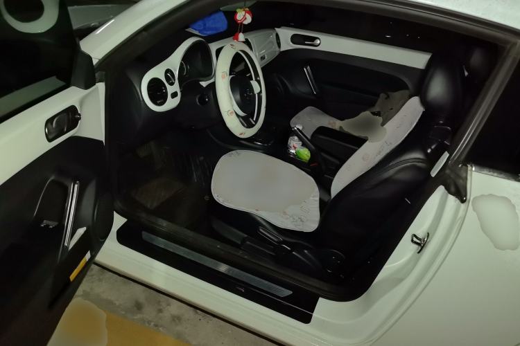 Used Volkswagen Beetle 2015 180TSI model Driver Seat