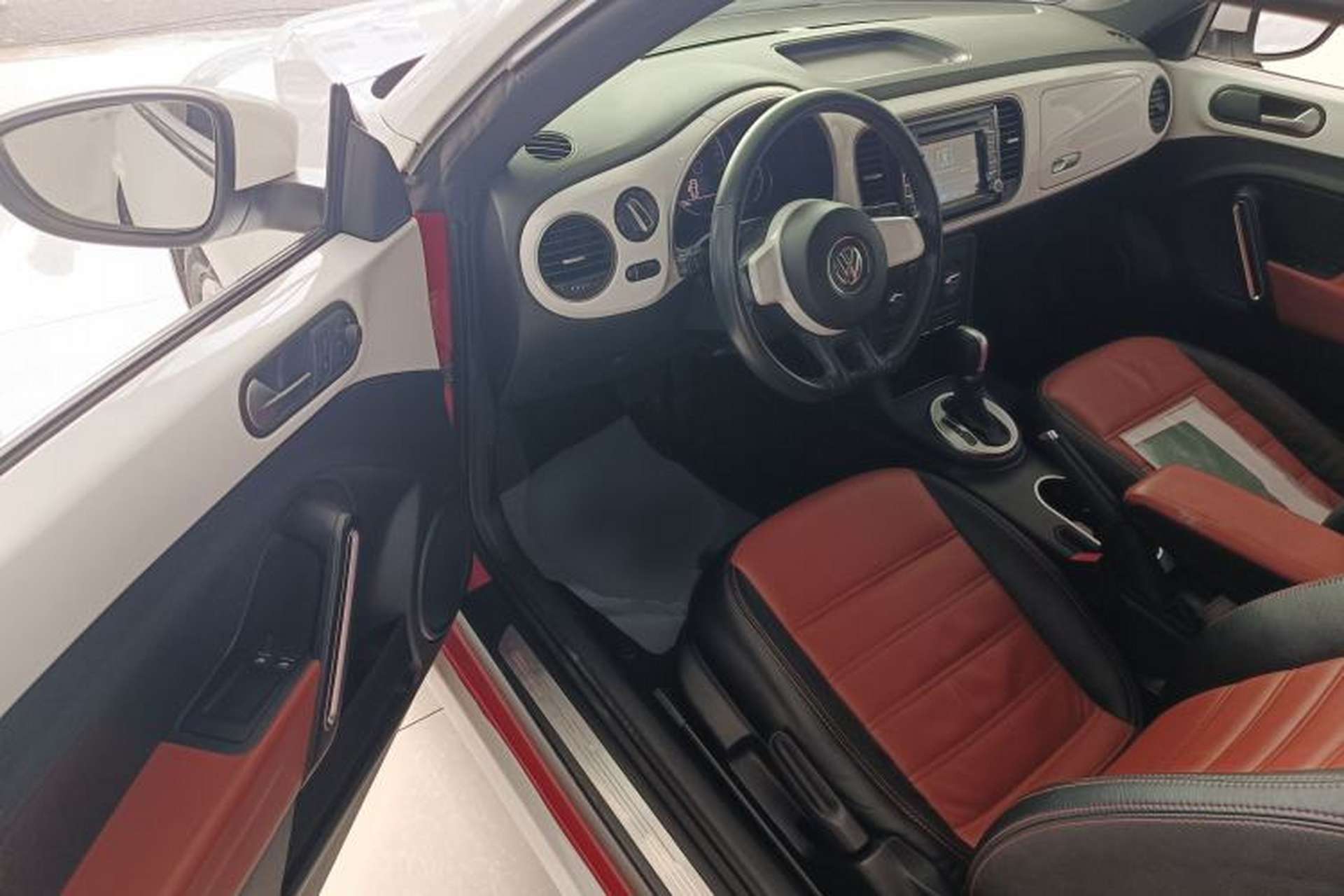 Used Volkswagen Beetle 2015 180TSI model Driver Seat