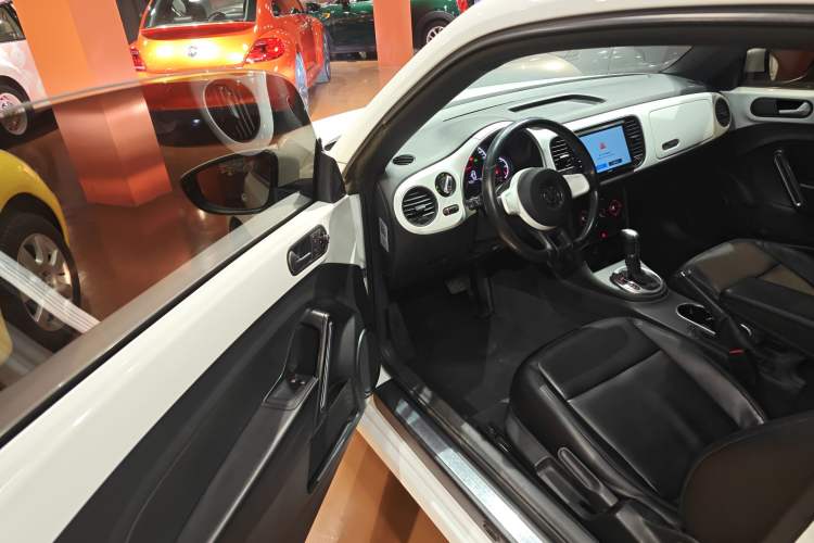 Used Volkswagen Beetle 2015 280TSI Driver Seat