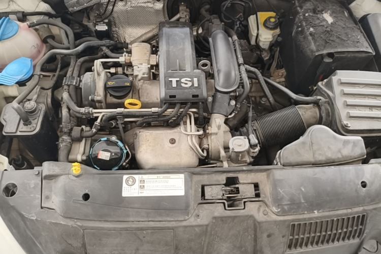 Used Volkswagen Beetle 2015 180TSI model Engine Bay