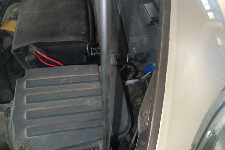 Used Volkswagen Beetle 2015 180TSI model Engine Bay Left