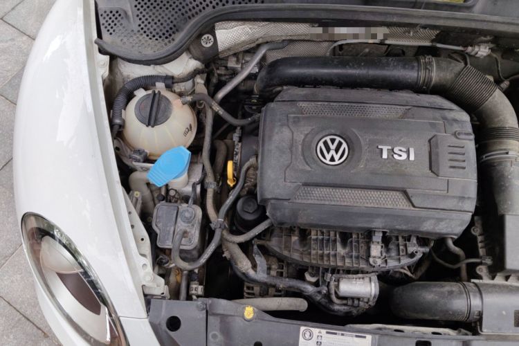Used Volkswagen Beetle 2015 380TSI Engine Bay Right