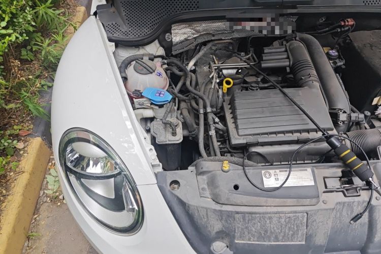 Used Volkswagen Beetle 2015 180TSI model Engine Bay Right