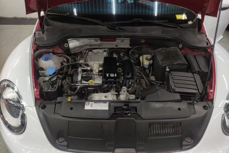 Used Volkswagen Beetle 2015 180TSI model Engine Bay
