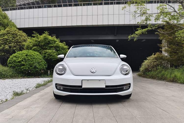 Used Volkswagen Beetle 2015 180TSI model Exterior 2