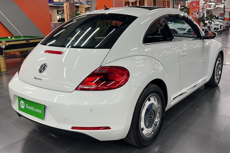 Used Volkswagen Beetle 2015 180TSI model Exterior 3