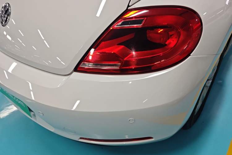 Used Volkswagen Beetle 2015 180TSI model Exterior 3