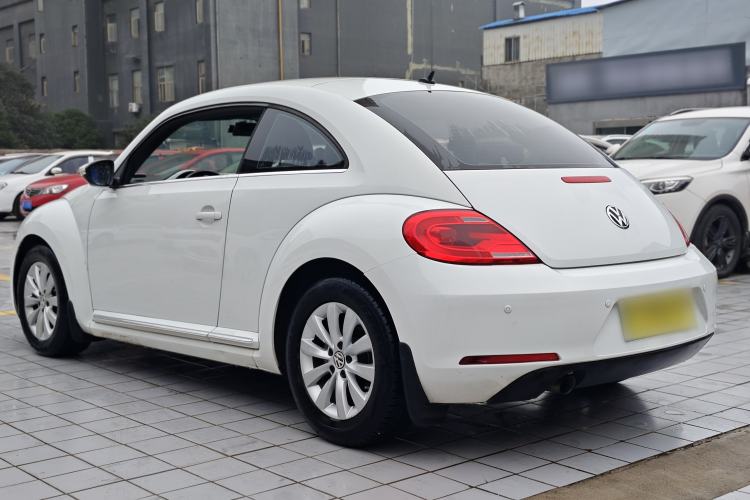 Used Volkswagen Beetle 2015 180TSI model Exterior 4