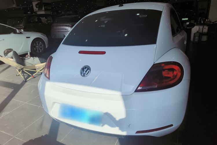 Used Volkswagen Beetle 2015 180TSI model Exterior 4