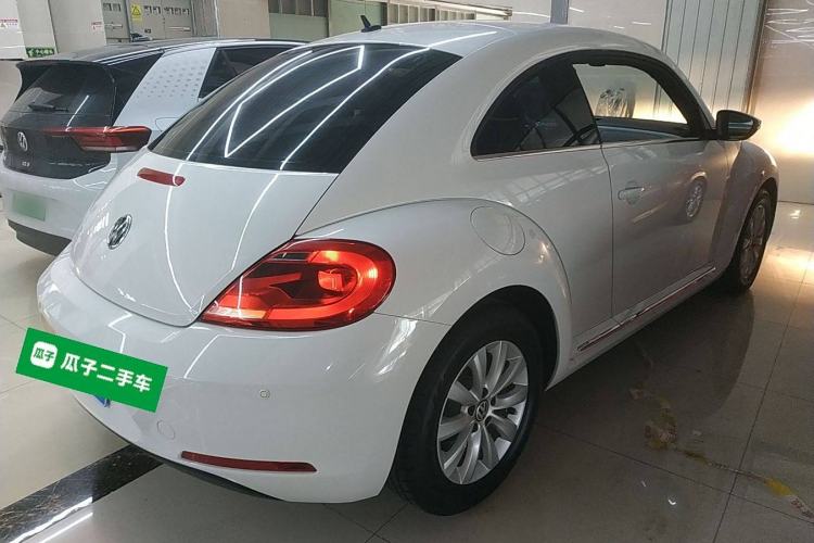 Used Volkswagen Beetle 2015 180TSI model Exterior 5