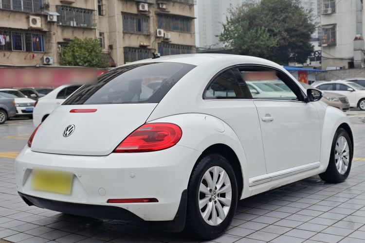 Used Volkswagen Beetle 2015 180TSI model Exterior 5