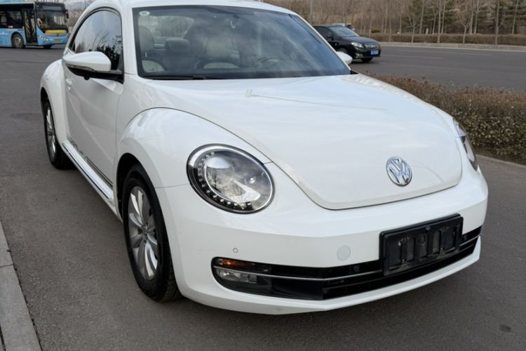 Used Volkswagen Beetle 2015 180TSI model Exterior 5