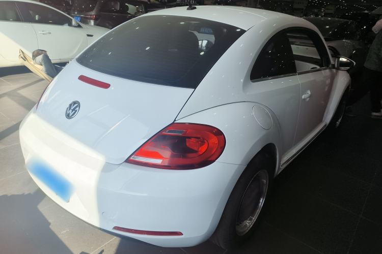 Used Volkswagen Beetle 2015 180TSI model Exterior 5