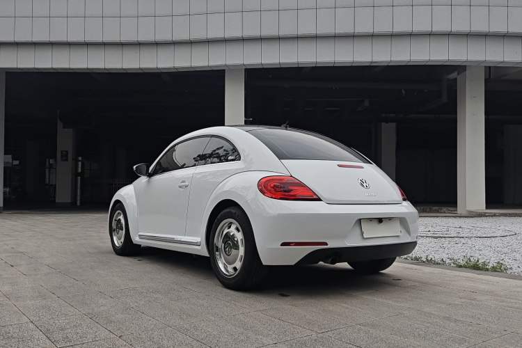 Used Volkswagen Beetle 2015 180TSI model Exterior 6