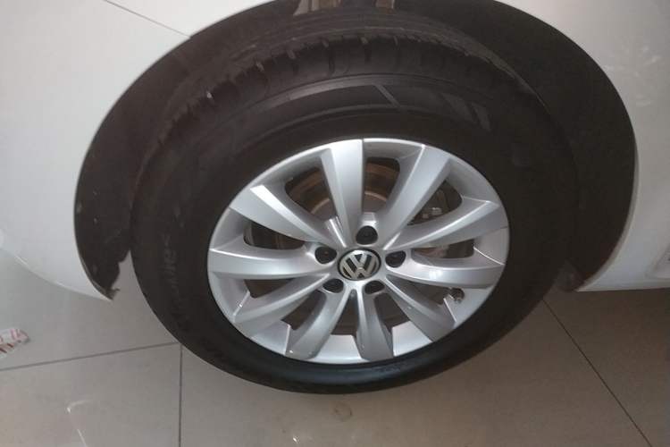 Used Volkswagen Beetle 2015 180TSI model Exterior 8