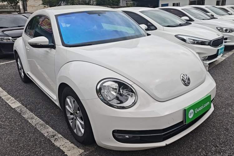 Used Volkswagen Beetle 2015 180TSI model Front Right 45 Deg