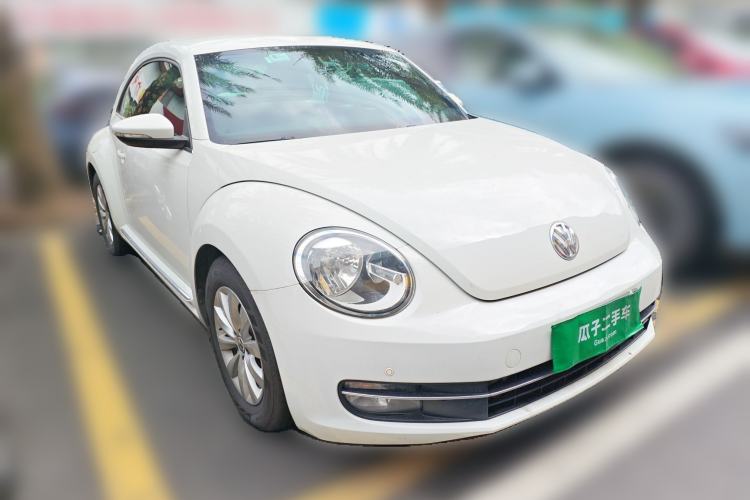 Used Volkswagen Beetle 2015 180TSI model Front Right 45 Deg