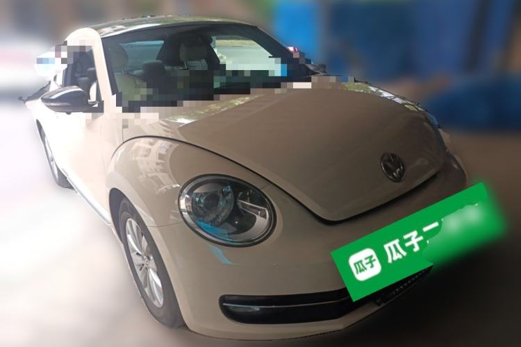 Used Volkswagen Beetle 2015 180TSI model Front Right 45 Deg