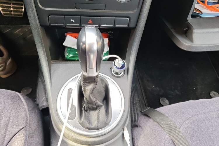 Used Volkswagen Beetle 2015 180TSI model Gear Lever